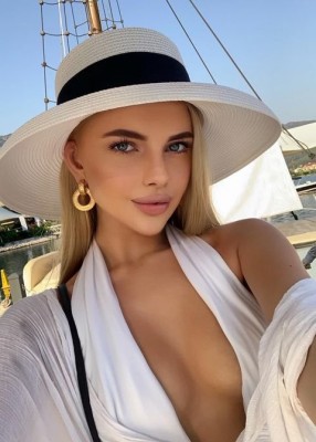 Проститутка Ариэль