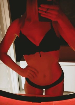 Проститутка Николь